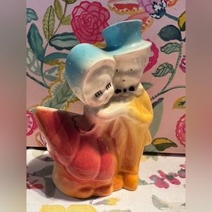 Vintage Shawnee Sweet Couple Dancing Pottery Planter 1940's , 5.5" X 3.5"